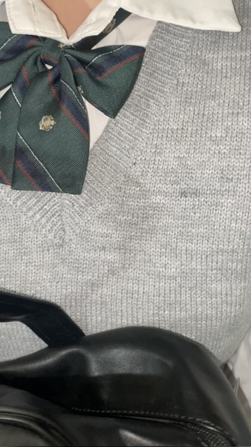 【電車お触り】彼氏持ち綿ぱんちゅメスガキをロックオン！逆さアングルでガチ破壊★