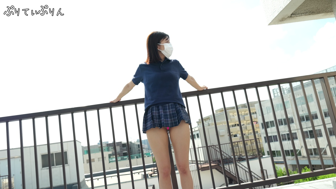 ぷりぷりJK17 涼しげなスタイル◎ JKちゃん!美脚からお尻のフォルムが美しい!パンズレしててビラビラが出てますよ!