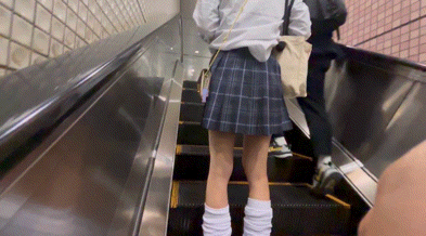 陰日向Vol.14 茶髪ルーズな平成ギャルJK の食い込んだTバック(ローアングル逆撮り・ライトアップ・めくり）【4K・2日分】