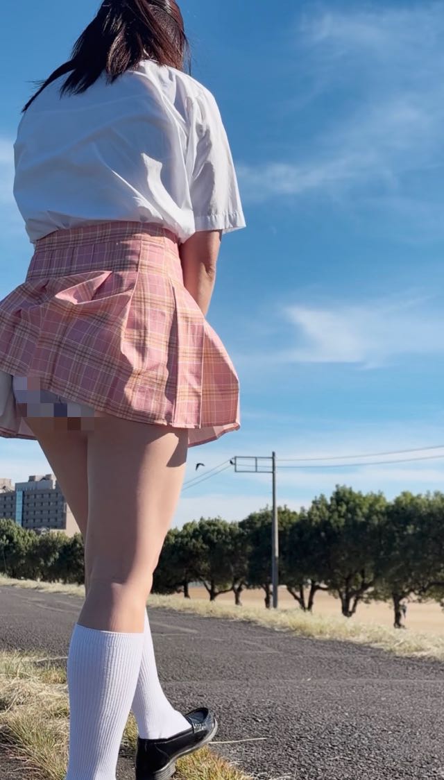 【だ○し撮影】河川敷にてポートレート撮影と称して実は…