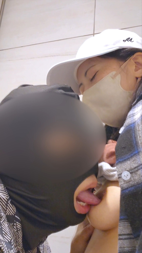 母乳人妻さんの自宅で不純異性交遊・前編【続・おっぱいち●】