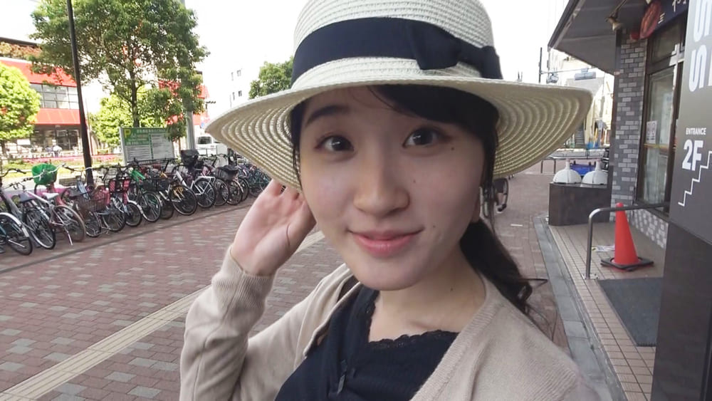 美人若妻の大胆不倫旅行