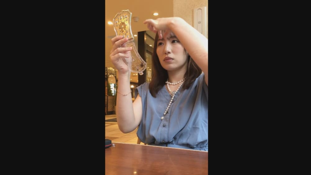 不倫旅行…シャンパンを飲みながら露天風呂でイチャLOVEファック