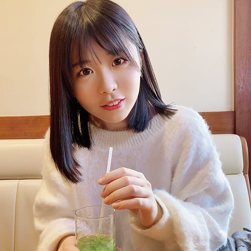 清楚なフリしてエッチ好き‼脱ぐと大きなおっぱいが…。
