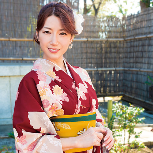 綺麗なお姉さんはベッドの上では乱れっぱなし…