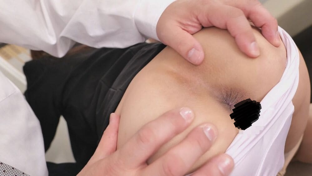 【ニューハーフ】美人OLが上司と同僚に精子まみれにされる