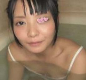 入浴中にカラダが火照ってオナニー開始