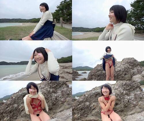日焼け跡が可愛いチビッ子ちゃんと露出・温泉旅行