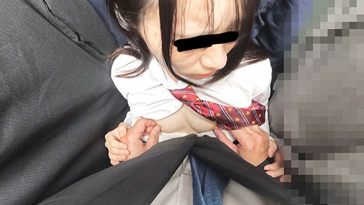満員電車で知らないおじさんと密着ハグして無垢な手に精子をかけられる