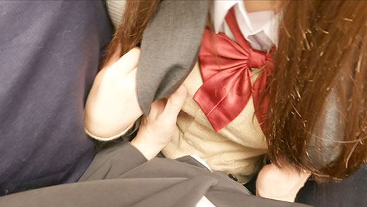 塾帰りのお嬢さんに硬直したペニスを押し付ける