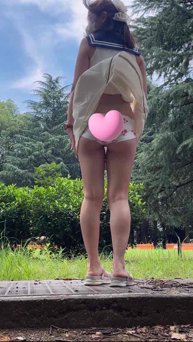 清楚セーラー【風のお仕置き♡】