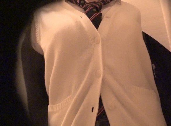 Karte.04 ギャルなのに乳首がピンク色なJKの着替え盗撮 #これがこう