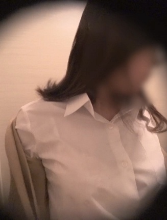 Karte.05 カースト上位なJKの着替え盗撮 #これがこう