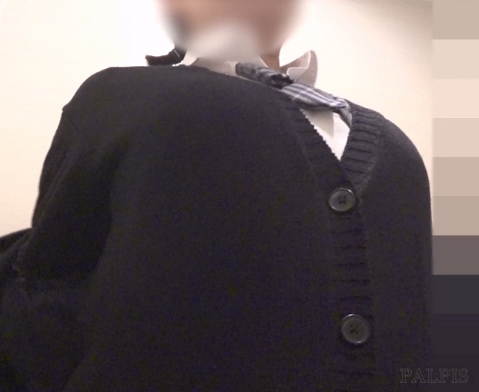 Karte.10 タヌキ系丸顔JKの着替え盗撮 #これがこう
