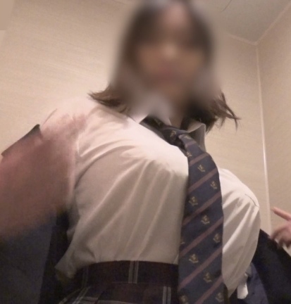 Karte.15 乳輪が小さいG級JKの着替え盗撮 #これがこう