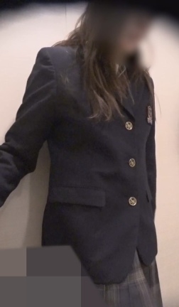 Karte.17 上スポブラ下エロパンなJKの着替え盗撮 #これがこう