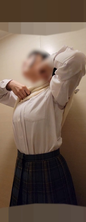 Karte.21 優等生なのに巨乳なJKの着替え盗撮 #これがこう